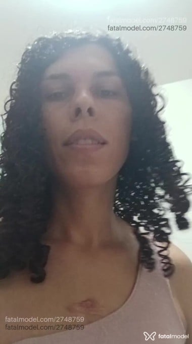 Acompanhante mulher trans com cabelo castanho de olhos castanhos em Maringá Acompanhante mulher trans com cabelo castanho de olhos castanhos em Maringá - Danza