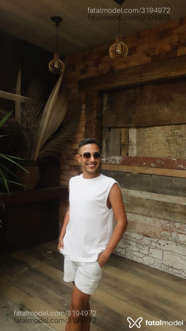 Acompanhante homem com cabelo castanho de olhos castanhos em Rio de Janeiro - Matheus