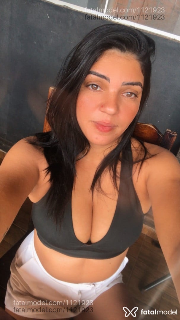 Acompanhante mulher morena (o) de olhos castanhos em Quirinópolis Acompanhante mulher morena (o) de olhos castanhos em Quirinópolis - Belzinha
