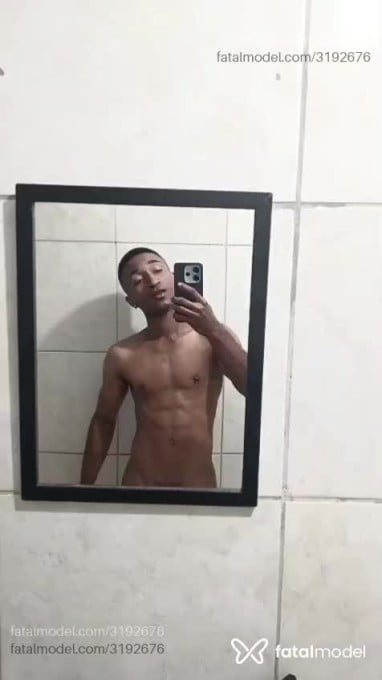 Acompanhante homem morena (o) de olhos pretos em Balneário Camboriú - Bruno Santos
