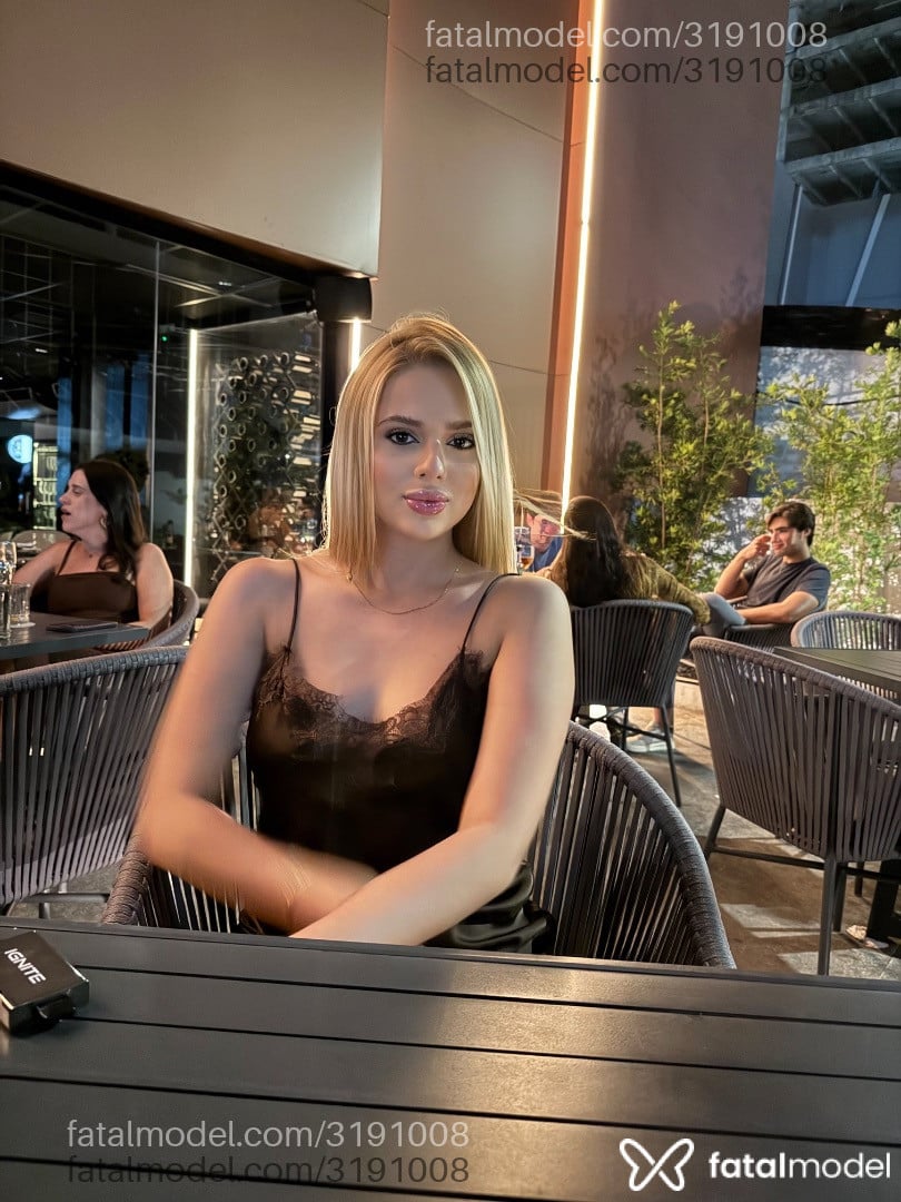 Acompanhante mulher loira (o) de olhos mel em São Paulo - Antonnela