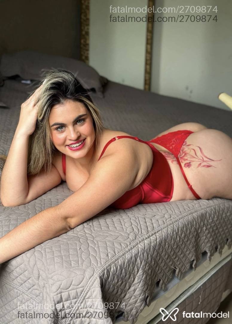 Acompanhante mulher loira (o) de olhos mel - Mirella Prado Acompanhante mulher loira (o) de olhos mel - Mirella Prado