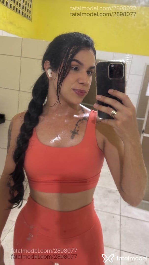 Acompanhante mulher trans morena (o) de olhos castanhos em Maceió - Larissa Gabriela