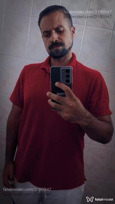 Acompanhante homem morena (o) de olhos castanhos em Curitiba - Bigodsedução