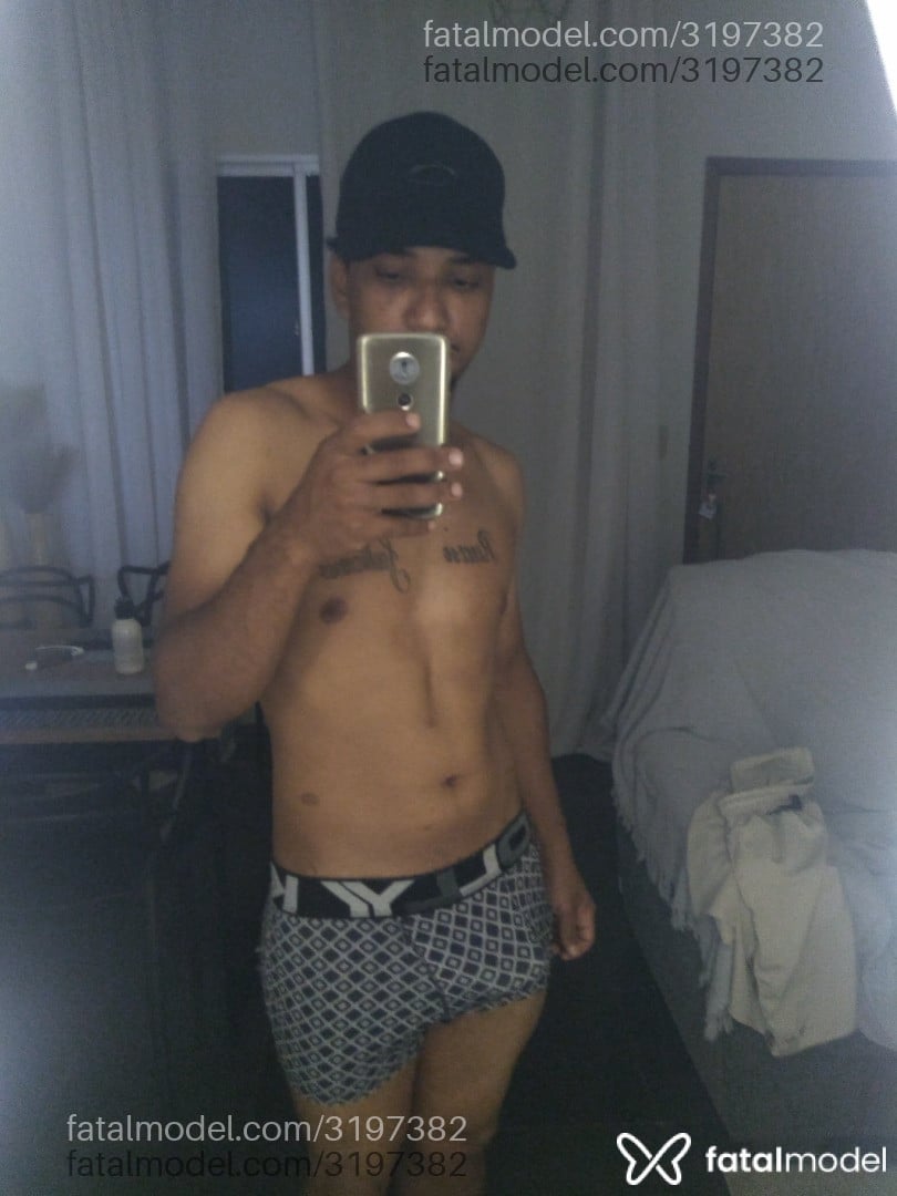 Acompanhante homem morena (o) de olhos pretos em Belo Horizonte - Guilherme