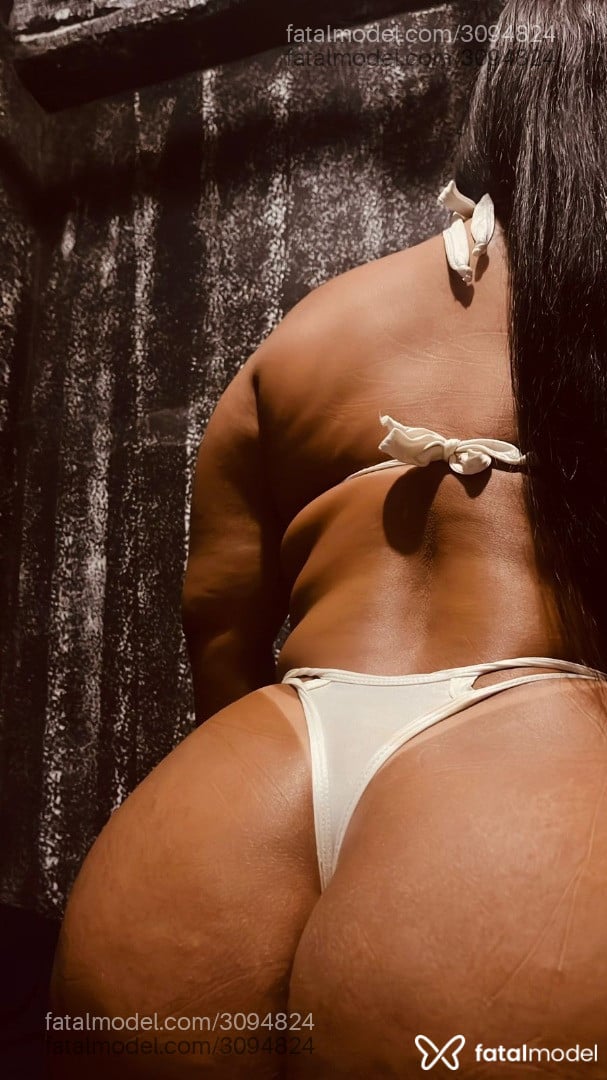 Acompanhante mulher morena (o) de olhos castanhos em Nova Friburgo - Viviane