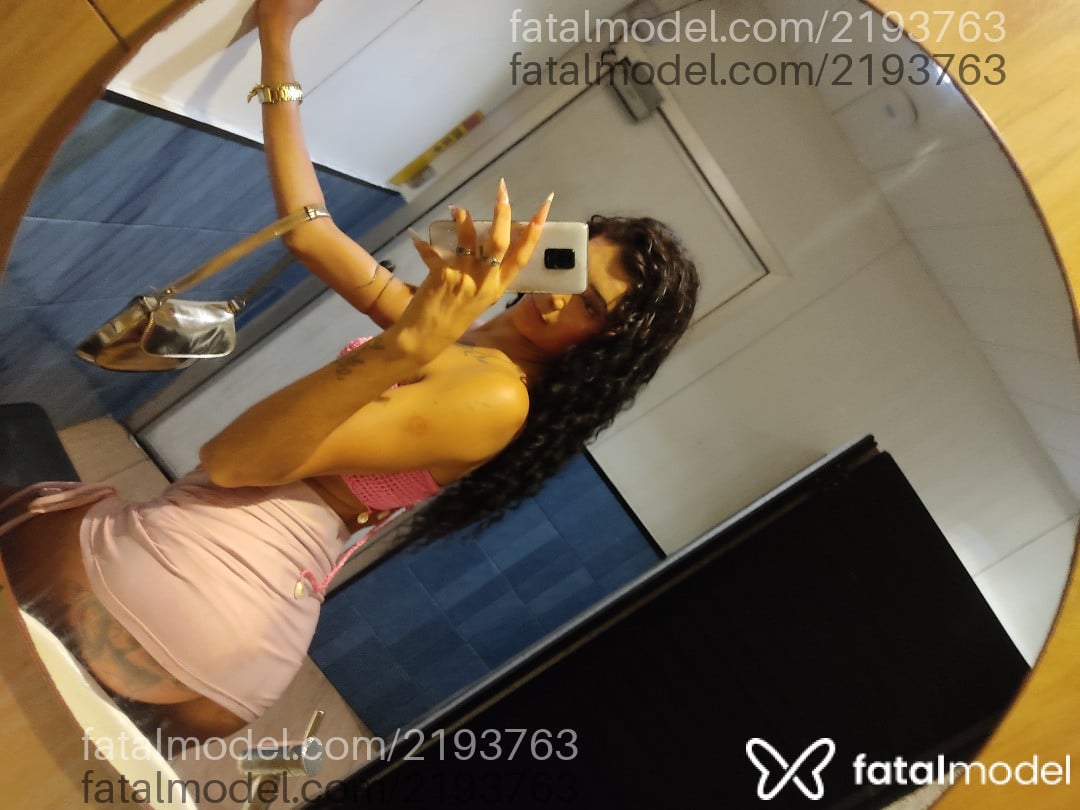 Acompanhante mulher trans morena (o) de olhos castanhos em Agrestina - Eumariaevellynreal