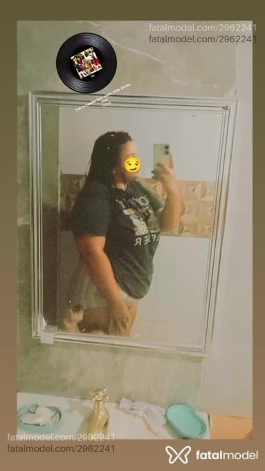 Acompanhante mulher com cabelo castanho de olhos castanhos - Kauhh Acompanhante mulher com cabelo castanho de olhos castanhos - Kauhh