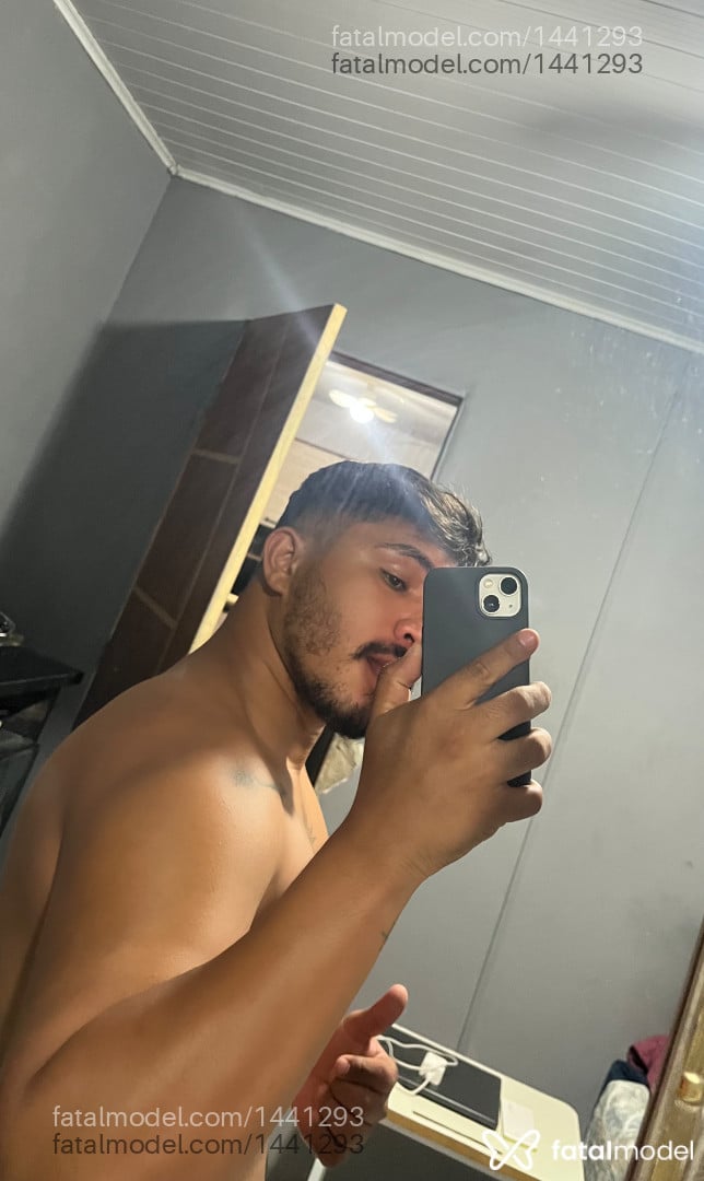 Acompanhante homem morena (o) de olhos castanhos em Vitória da Conquista - Kau