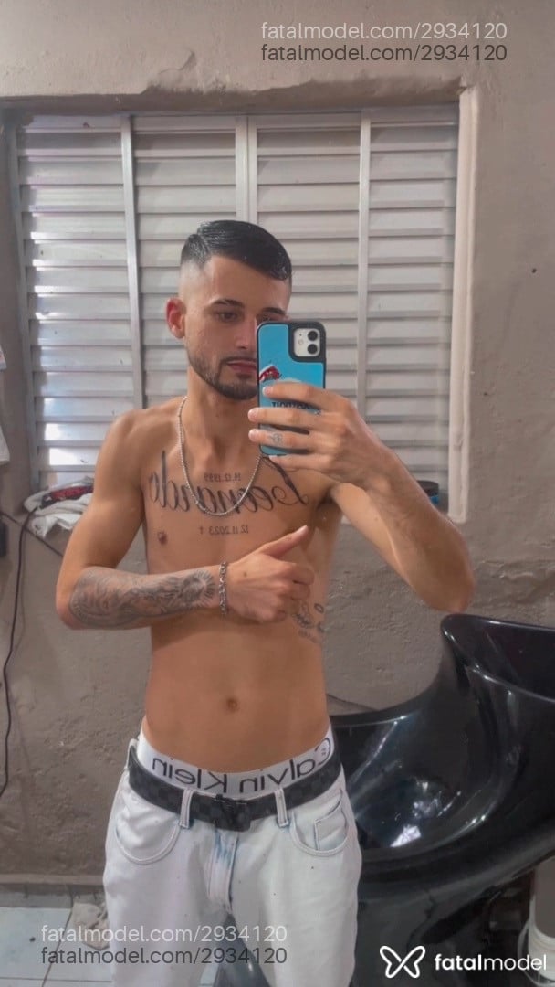 Acompanhante homem morena (o) de olhos castanhos em São Paulo Acompanhante homem morena (o) de olhos castanhos em São Paulo - Fernando