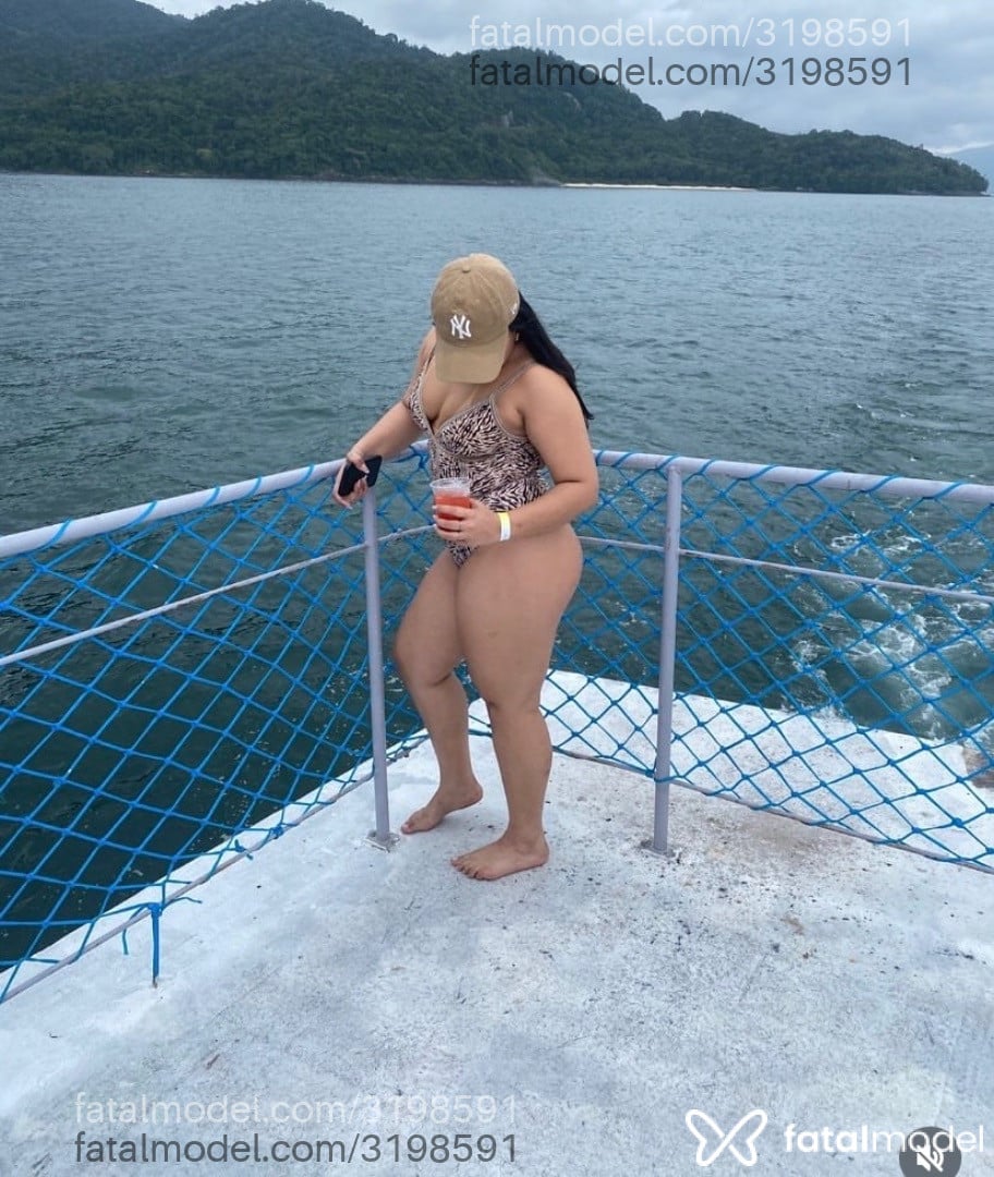 Acompanhante mulher morena (o) de olhos castanhos em Juiz de Fora - Beatriz