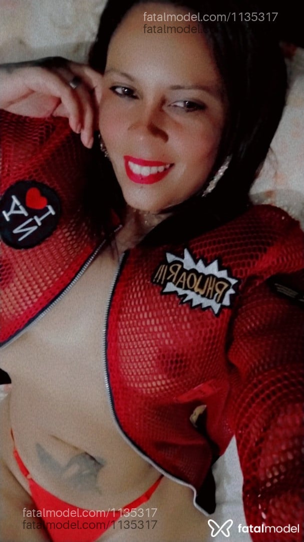 Acompanhante mulher com cabelo castanho de olhos castanhos - Camila Barros Acompanhante mulher com cabelo castanho de olhos castanhos - Camila Barros