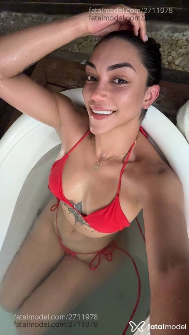 Acompanhante mulher morena (o) de olhos mel em São Paulo - Valentina