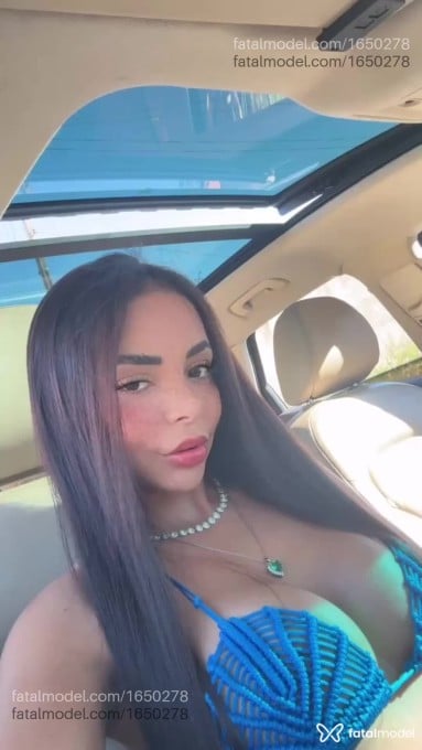 Acompanhante mulher com cabelo castanho de olhos mel em Limeira Acompanhante mulher com cabelo castanho de olhos mel em Limeira - Aurora Bianca