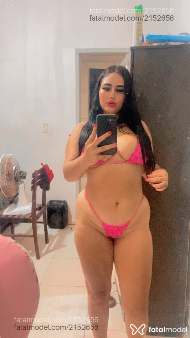 Acompanhante mulher morena (o) de olhos castanhos em Porto Seguro Acompanhante mulher morena (o) de olhos castanhos em Porto Seguro - Julia