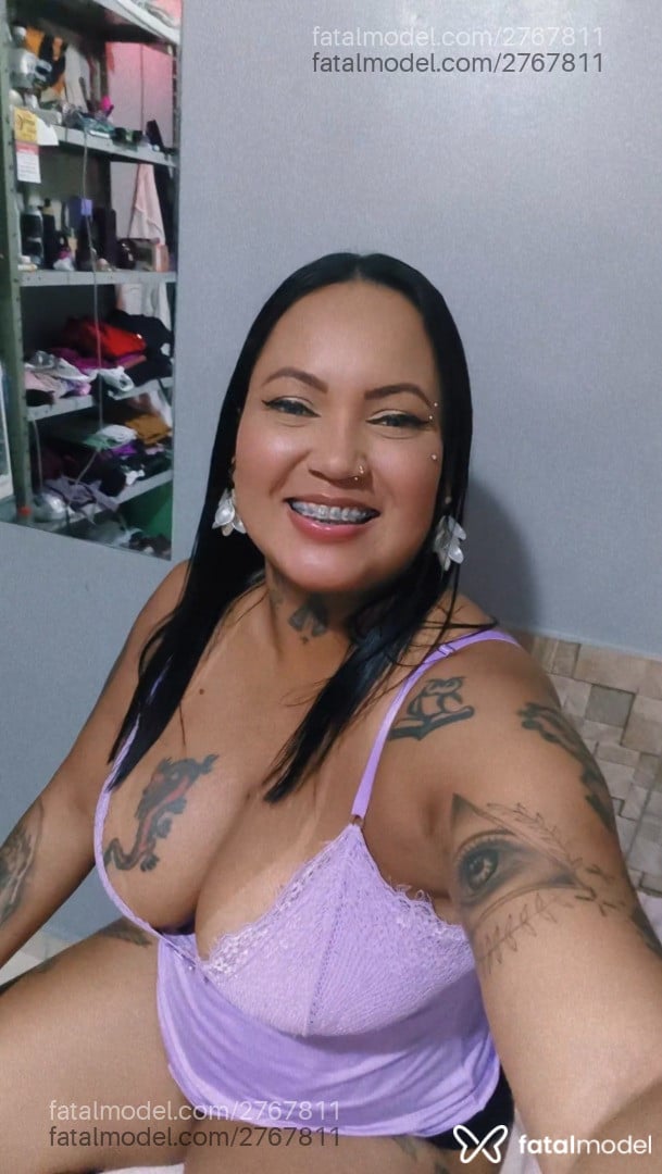 Acompanhante mulher com cabelo castanho de olhos cinza em Cassilândia Acompanhante mulher com cabelo castanho de olhos cinza em Cassilândia - Kellynha Reys