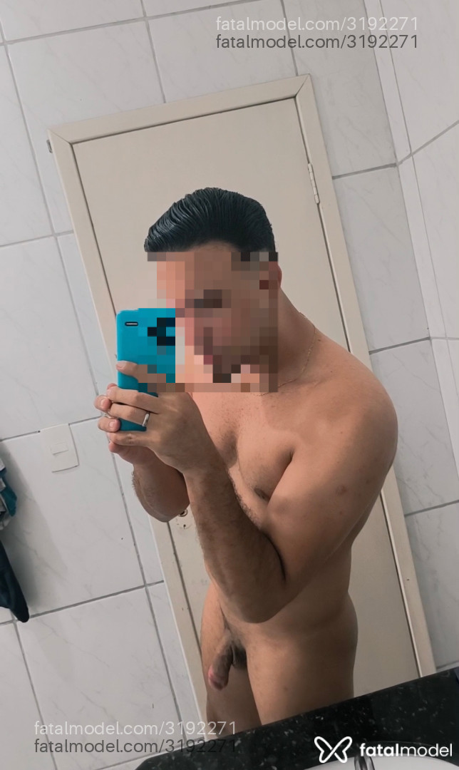 Acompanhante homem com cabelo castanho de olhos verdes em Virtual Acompanhante homem com cabelo castanho de olhos verdes em Virtual - Guilherme