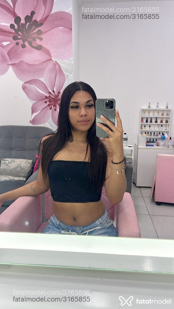 Acompanhante mulher trans morena (o) de olhos castanhos em Rio de Janeiro - Lara Vidal