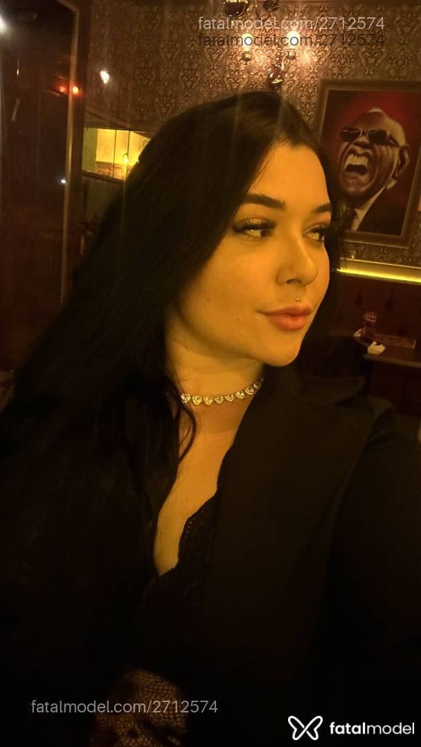 Acompanhante mulher morena (o) de olhos castanhos em São Paulo - Bella