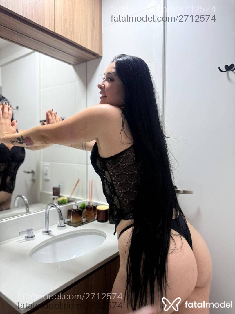 Acompanhante mulher morena (o) de olhos castanhos - Bella