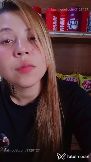 Acompanhante mulher ruiva (o) de olhos mel em Goiânia - Luana Zicoli