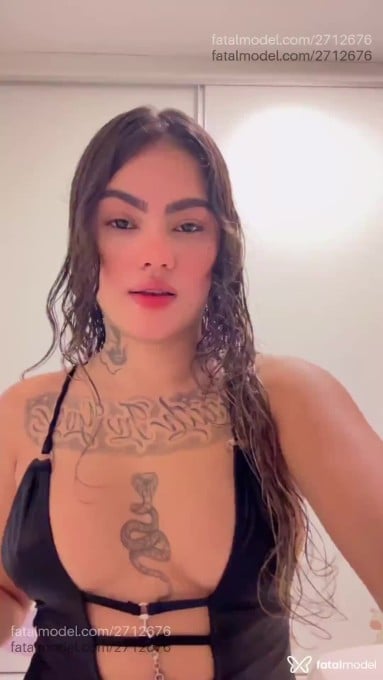 Acompanhante mulher loira (o) de olhos pretos - Isabela Acompanhante mulher loira (o) de olhos pretos - Isabela