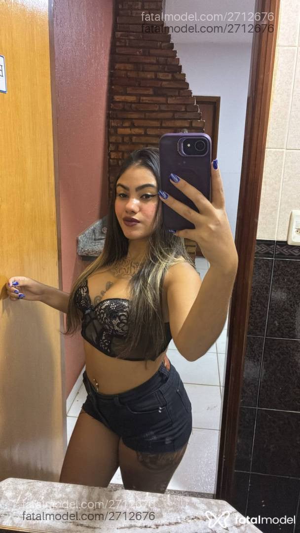 Acompanhante mulher loira (o) de olhos pretos - Isabela Acompanhante mulher loira (o) de olhos pretos - Isabela