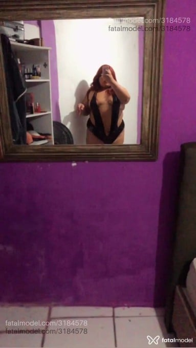Acompanhante mulher trans ruiva (o) de olhos castanhos em Jaú Acompanhante mulher trans ruiva (o) de olhos castanhos em Jaú - Imola Treyce