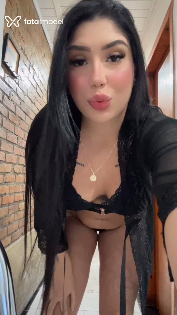 Acompanhante mulher morena (o) de olhos castanhos - Amanda