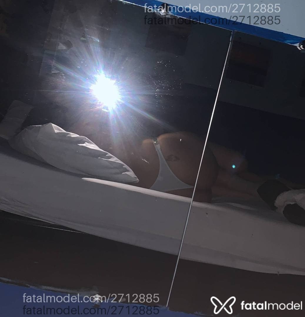 Acompanhante mulher morena (o) de olhos castanhos - Amanda