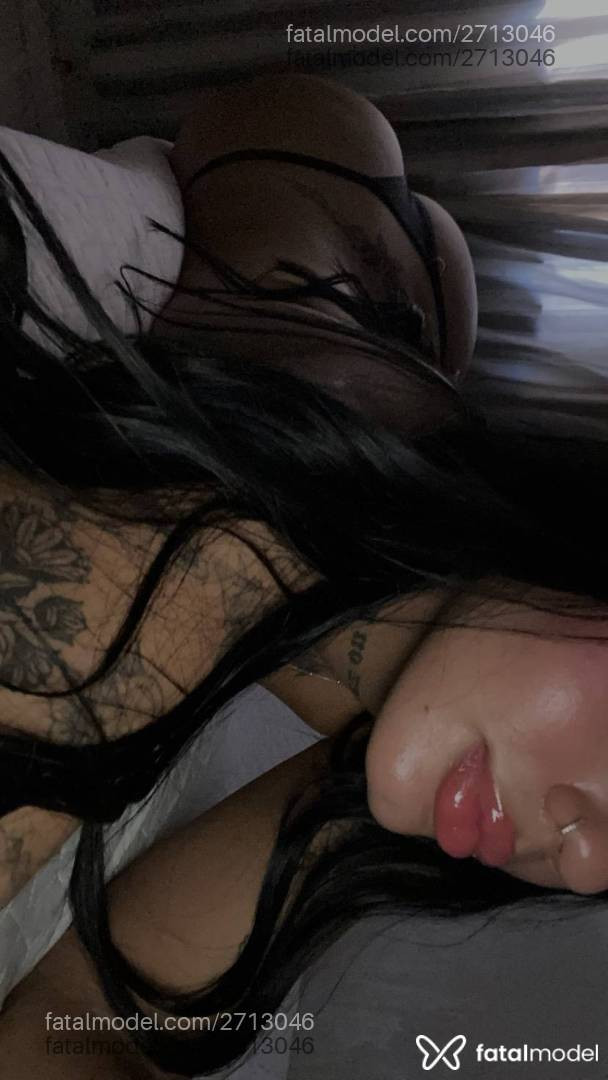 Acompanhante mulher morena (o) de olhos pretos em São Paulo Acompanhante mulher morena (o) de olhos pretos em São Paulo - Ana