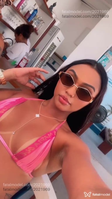 Acompanhante mulher morena (o) de olhos castanhos em Goiânia - Liz Melo