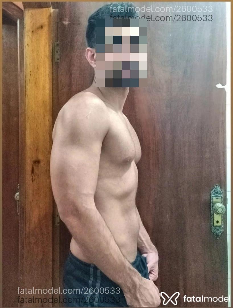 Acompanhante homem com cabelo castanho de olhos castanhos em São Paulo Acompanhante homem com cabelo castanho de olhos castanhos em São Paulo - Dom Bruno