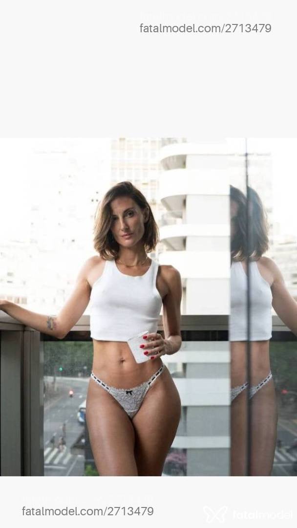Acompanhante mulher com cabelo castanho de olhos castanhos - Deb Bellavita