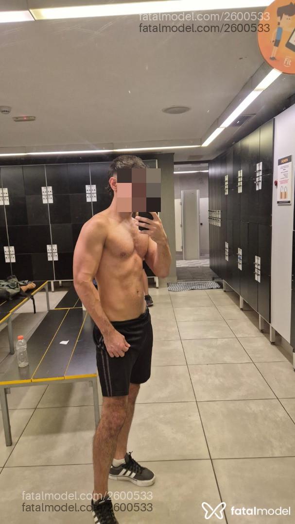 Acompanhante homem com cabelo castanho de olhos castanhos em São Paulo Acompanhante homem com cabelo castanho de olhos castanhos em São Paulo - Dom Bruno