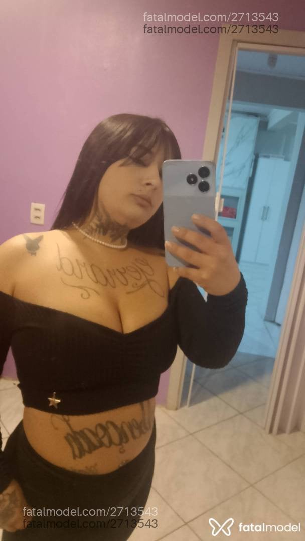 Acompanhante mulher morena (o) de olhos mel em Esteio - Morena