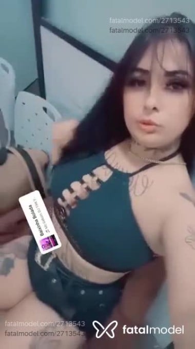 Acompanhante mulher morena (o) de olhos mel em Esteio - Morena