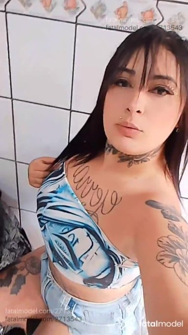 Acompanhante mulher morena (o) de olhos mel em Esteio - Morena