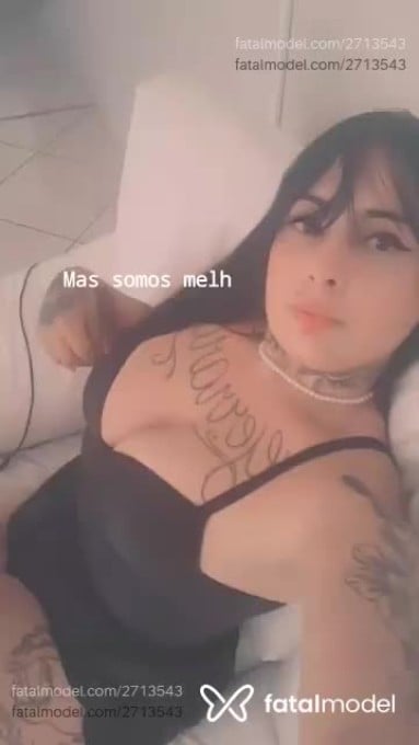 Acompanhante mulher morena (o) de olhos mel em Esteio Acompanhante mulher morena (o) de olhos mel em Esteio - Morena