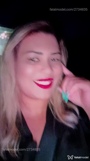 Acompanhante mulher loira (o) de olhos castanhos em Goiânia - Tay Ravelle