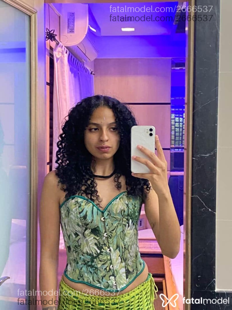 Acompanhante mulher morena (o) de olhos castanhos em São Paulo - Ciara Serrano