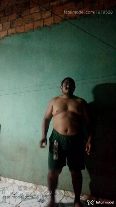 Acompanhante homem morena (o) de olhos pretos em Santana - Edimilson