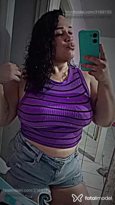 Acompanhante mulher com cabelo castanho de olhos mel em Viamão - Pietra Silva