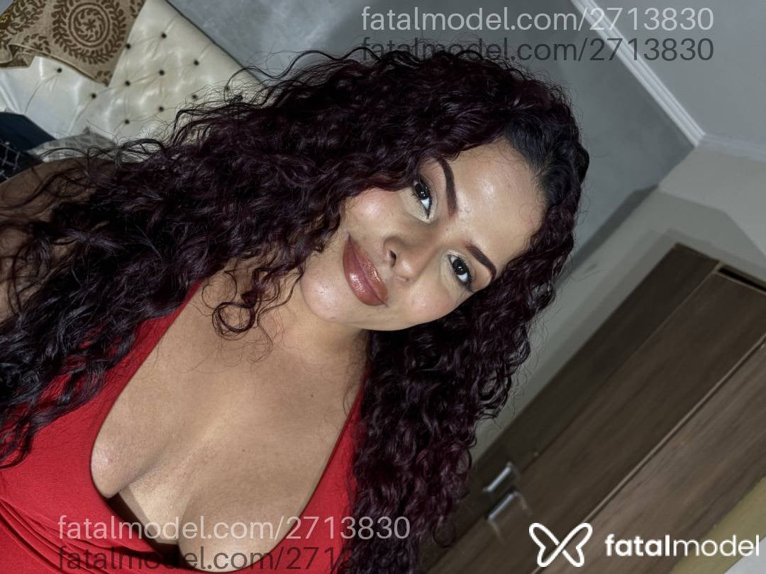 Acompanhante mulher ruiva (o) de olhos pretos em Marília - Sophi
