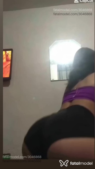 Acompanhante mulher morena (o) de olhos pretos - Jadyzinha Acompanhante mulher morena (o) de olhos pretos - Jadyzinha