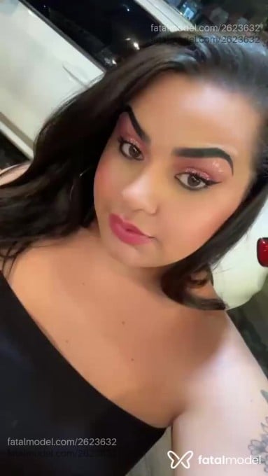 Acompanhante mulher trans morena (o) de olhos castanhos em Brasília - Monique Evellyn