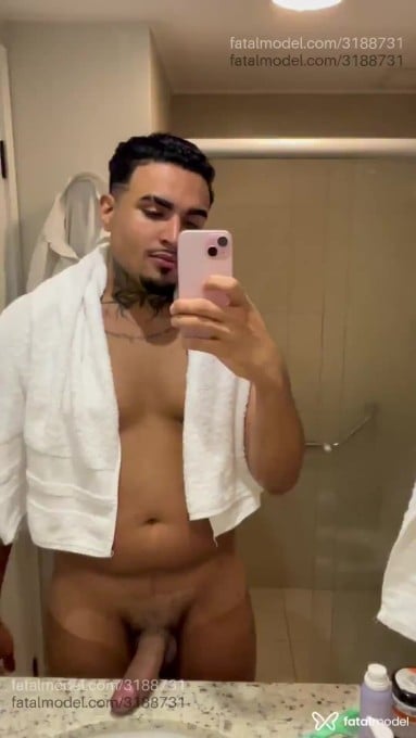 Acompanhante homem morena (o) de olhos pretos em Rio de Janeiro - Apolloh