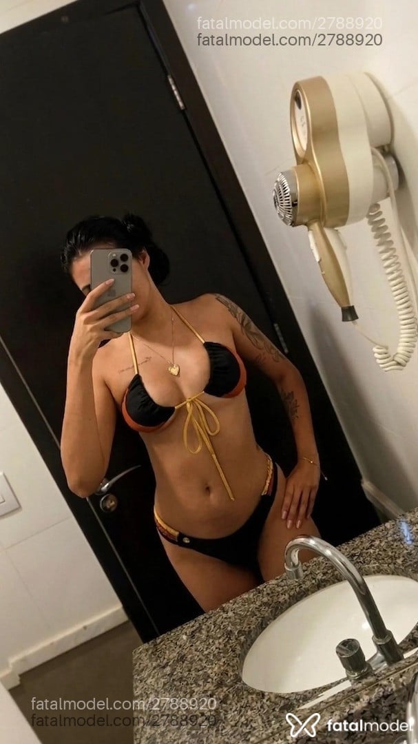 Acompanhante mulher morena (o) de olhos mel em Brasília - Kelly