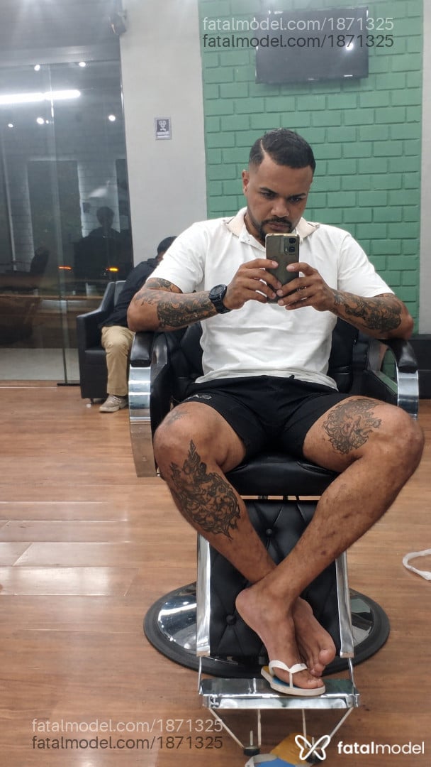 Acompanhante homem morena (o) de olhos mel em Itapema - Caue nego