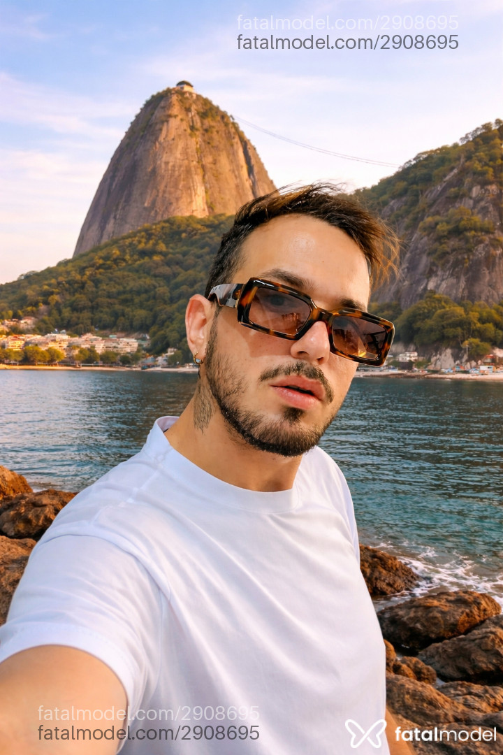 Acompanhante homem morena (o) de olhos castanhos - Socadobiel Acompanhante homem morena (o) de olhos castanhos - Socadobiel
